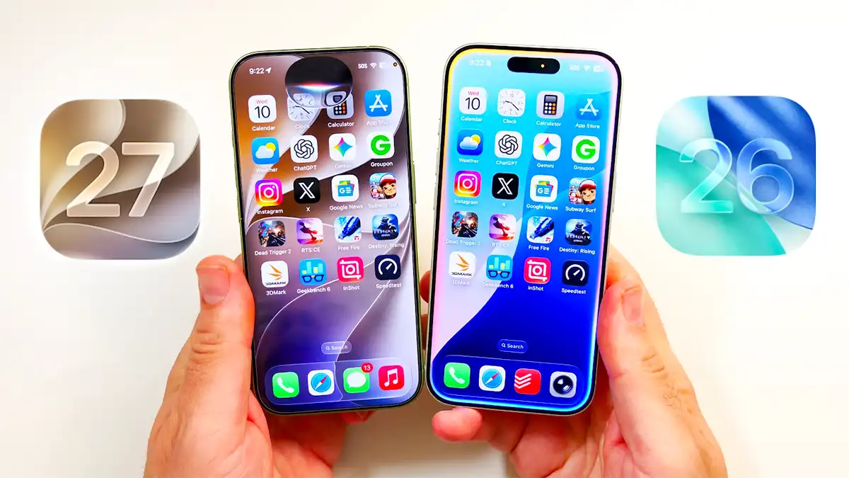 Deux iPhones affichant chacun le home screen d'iOS 26 vs iOS 27.